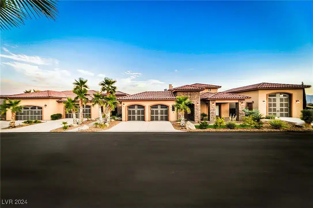 Spring Mountain Boulevard, Cleaning Services